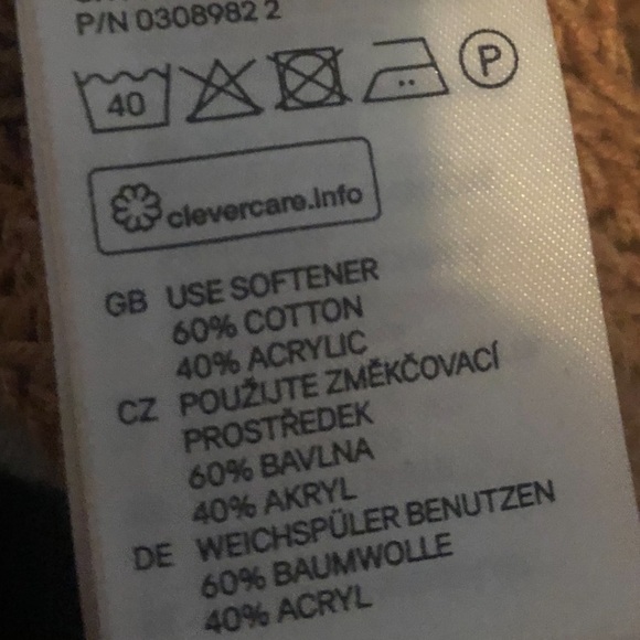 H&M Sweater - Picture 6 of 8